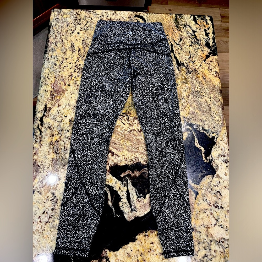 Lululemon legging size 4.